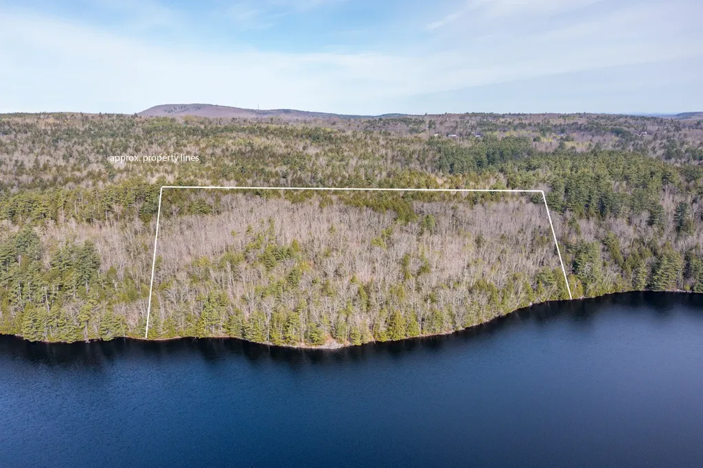 0 Long Pond Bucksport ME 04416
