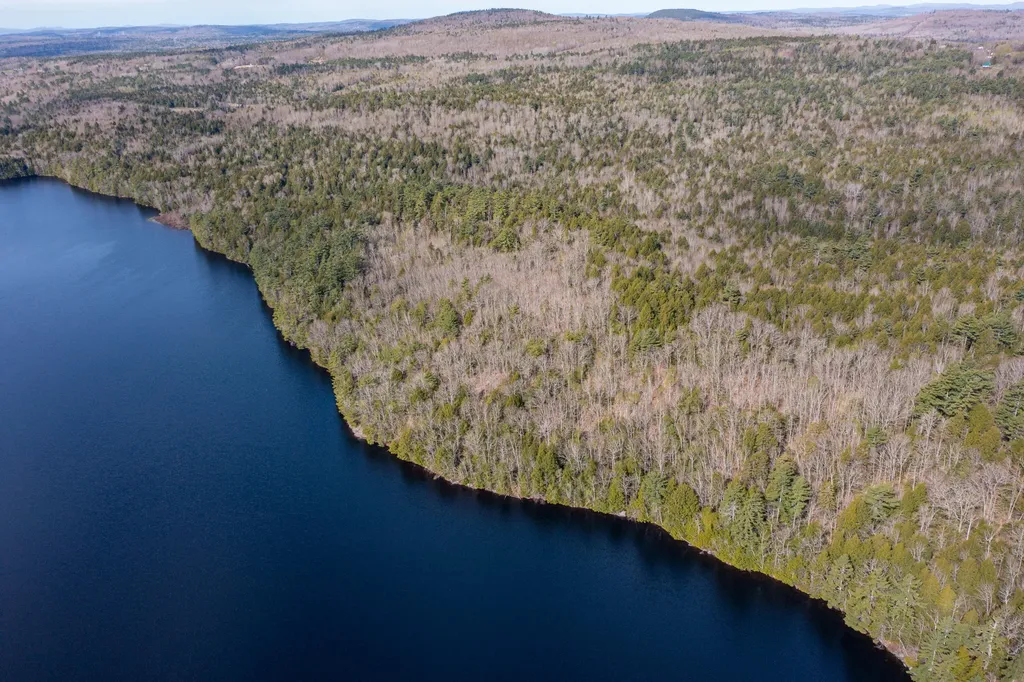 0 Long Pond Bucksport ME 04416