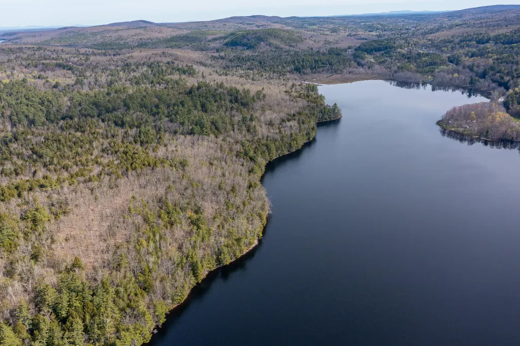 0 Long Pond Bucksport ME 04416