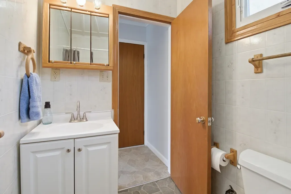 3 Bassett Road Winslow ME 04901