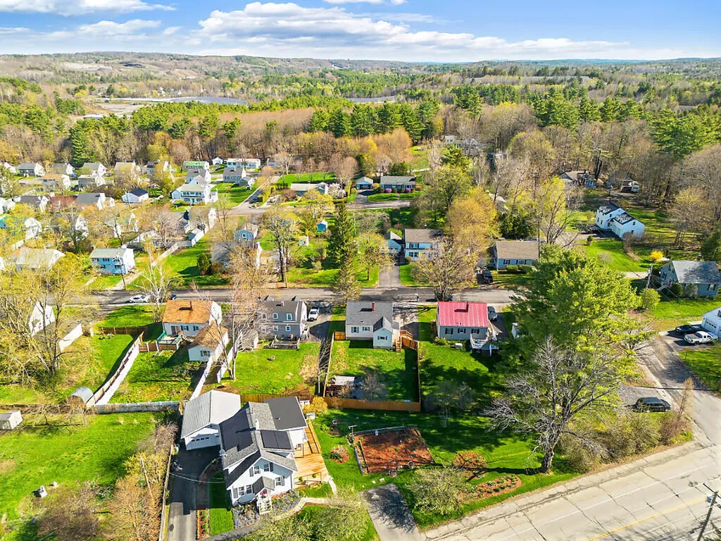 74 Newland Avenue Augusta ME 04330