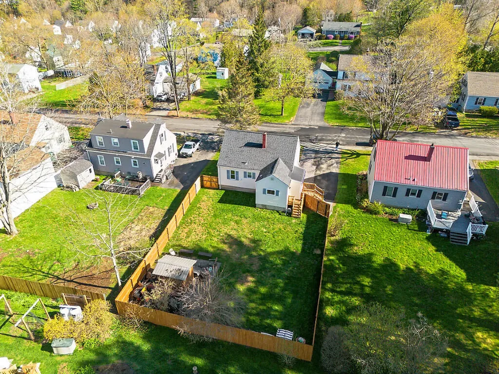 74 Newland Avenue Augusta ME 04330