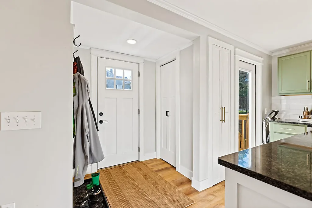 74 Newland Avenue Augusta ME 04330