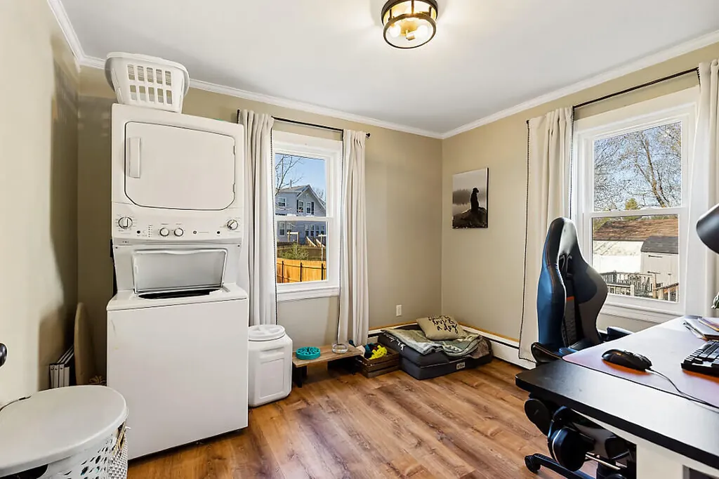 74 Newland Avenue Augusta ME 04330