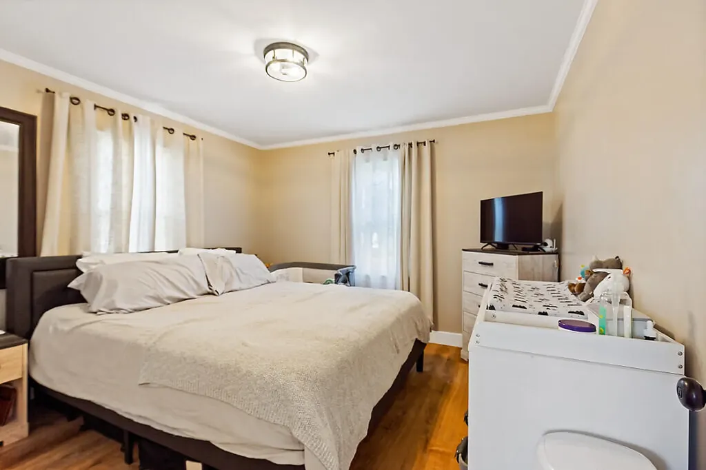 74 Newland Avenue Augusta ME 04330