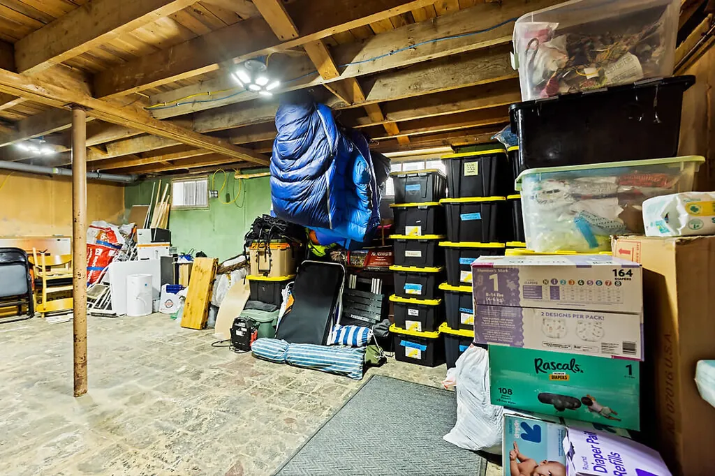 74 Newland Avenue Augusta ME 04330