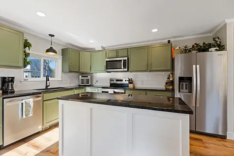 74 Newland Avenue Augusta ME 04330