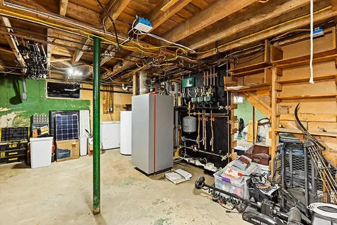 74 Newland Avenue Augusta ME 04330