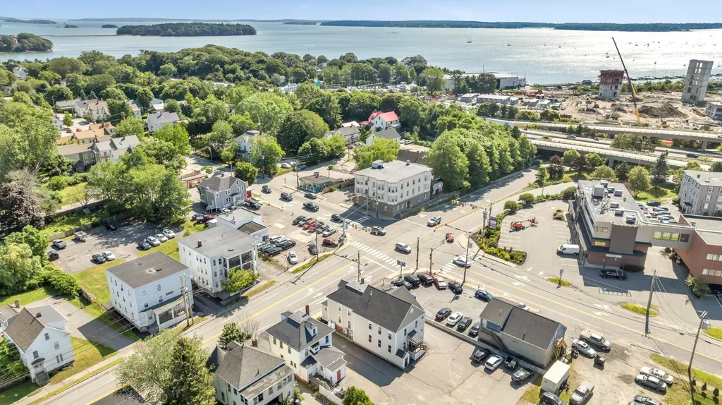 522-526 Washington Avenue Portland ME 04103