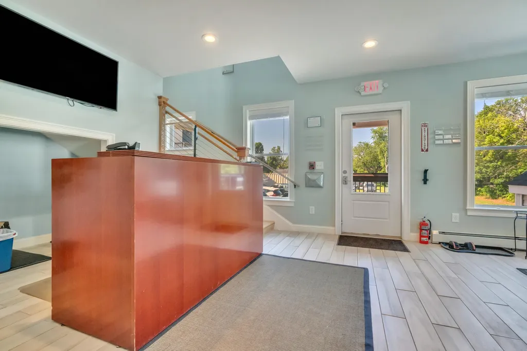 522-526 Washington Avenue Portland ME 04103