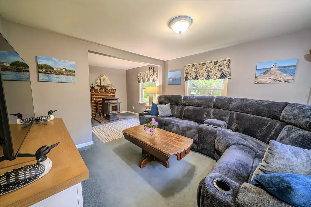 1374 Appleton Road Union ME 04862