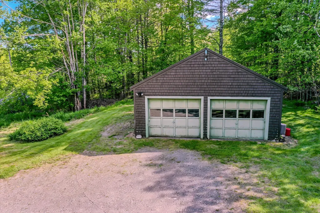 1374 Appleton Road Union ME 04862