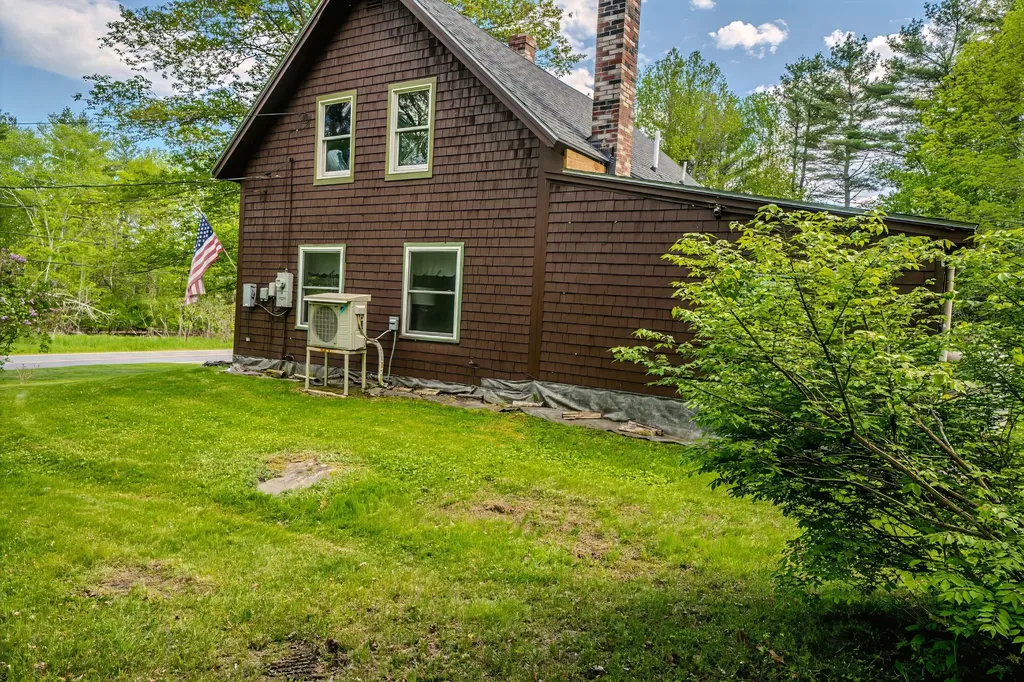 1374 Appleton Road Union ME 04862