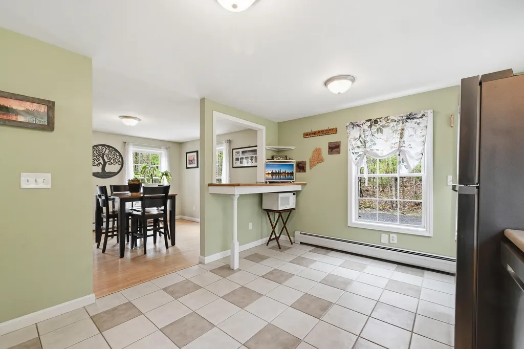 14 Wipple Tree Lane Naples ME 04055