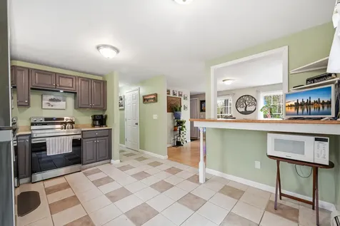 14 Wipple Tree Lane Naples ME 04055
