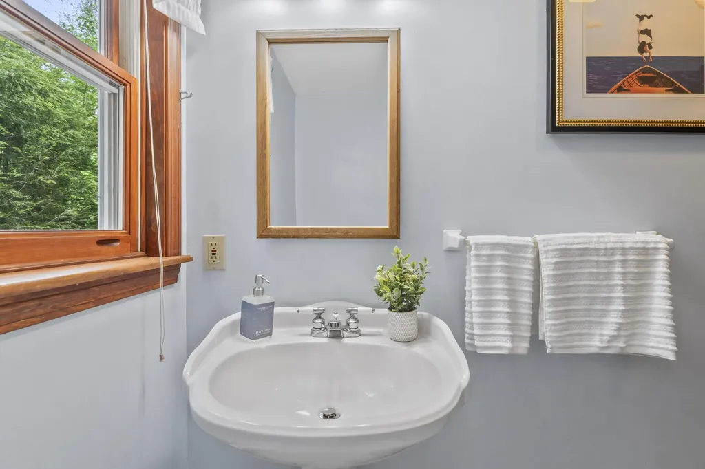 37 Shelby Lane South Portland ME 04106
