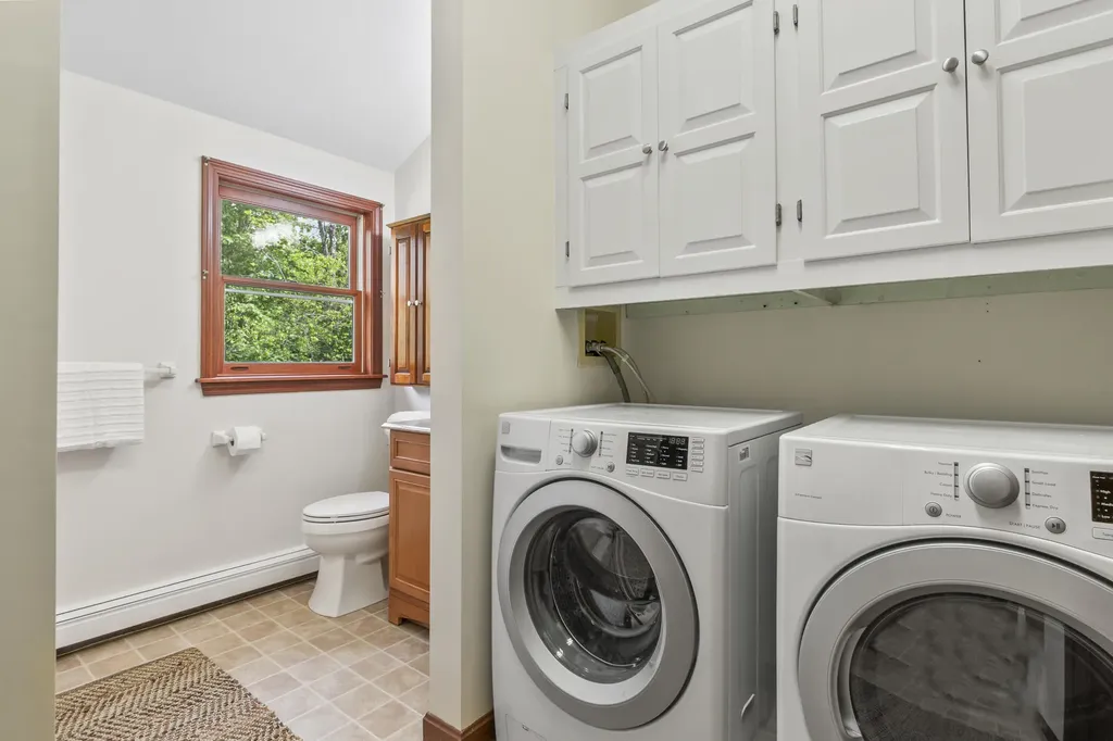 37 Shelby Lane South Portland ME 04106