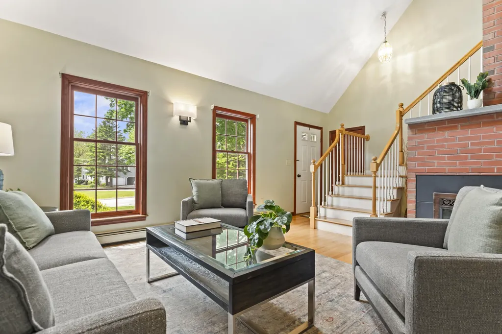 37 Shelby Lane South Portland ME 04106