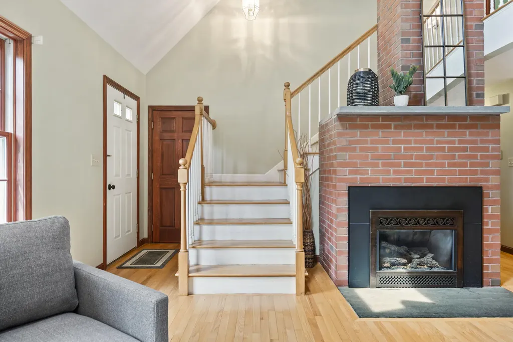 37 Shelby Lane South Portland ME 04106