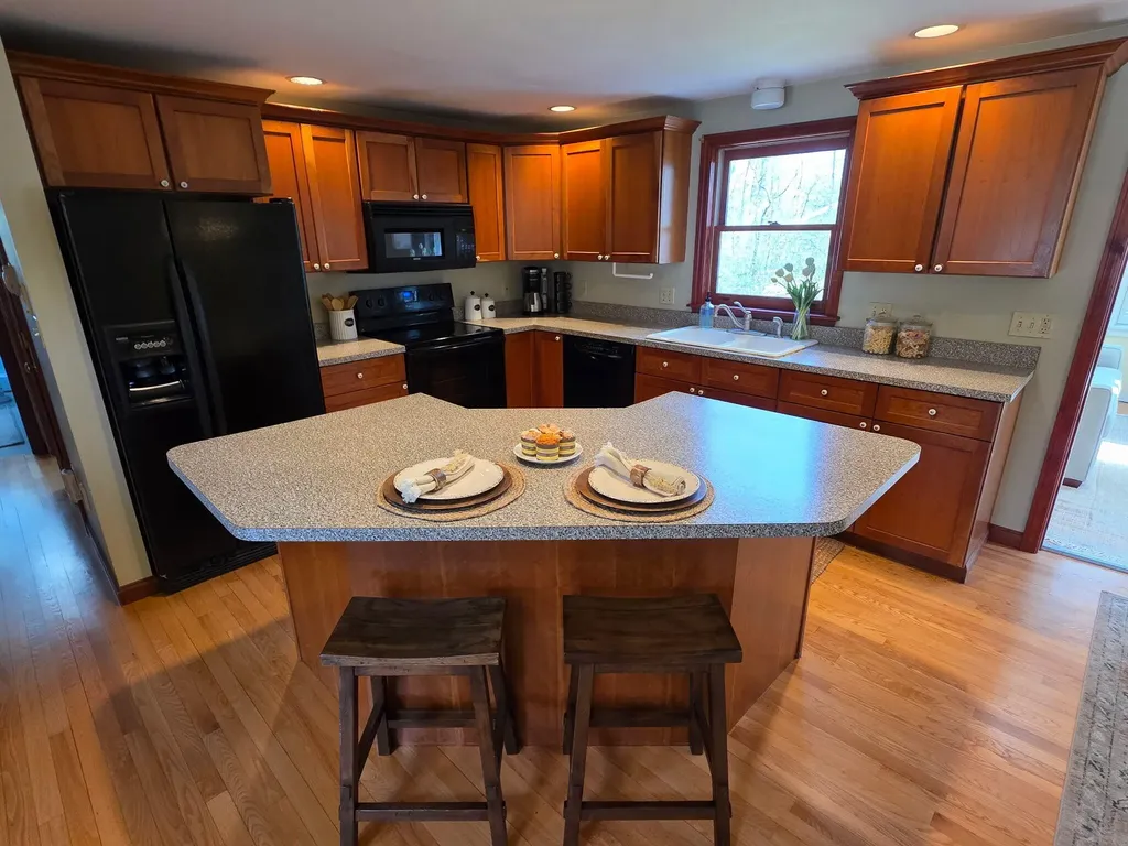 37 Shelby Lane South Portland ME 04106