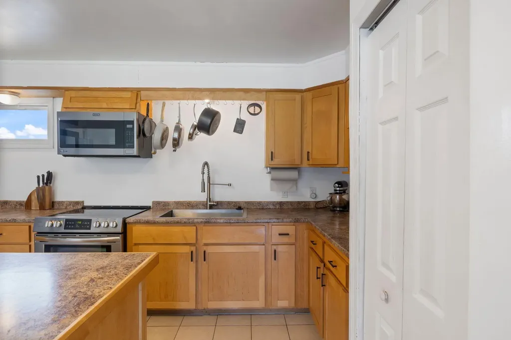 35 Longmeadow Drive Gorham ME 04038
