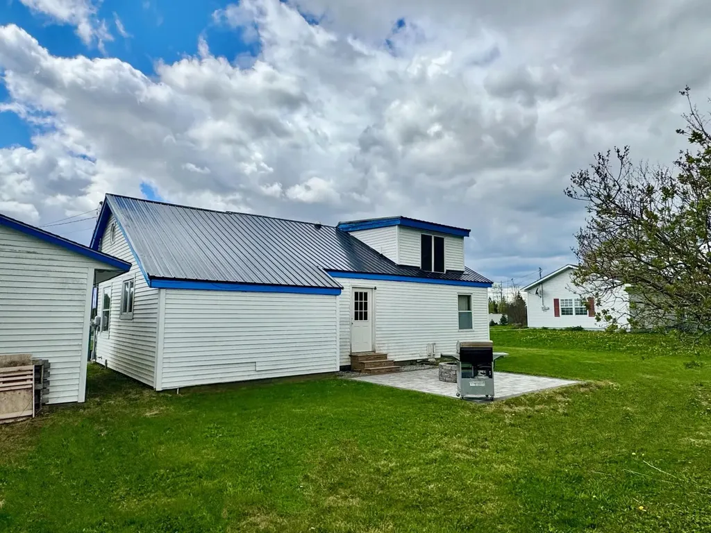 37 Woodland Road Caribou ME 04736