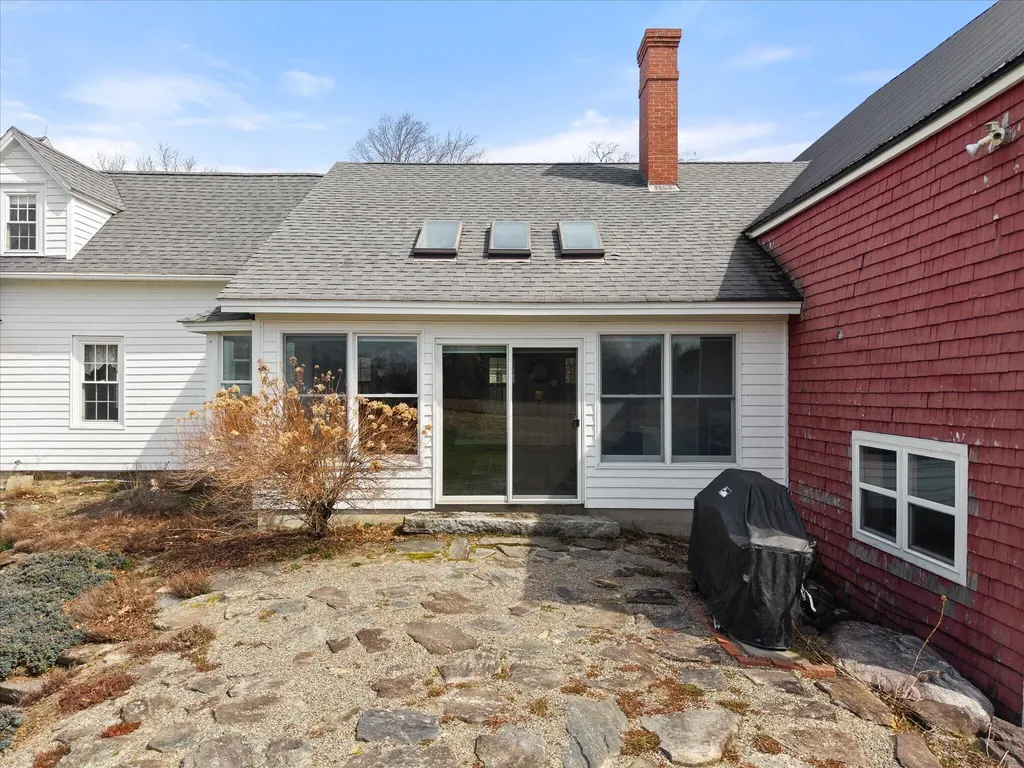 96 Weymouth Road Morrill ME 04952