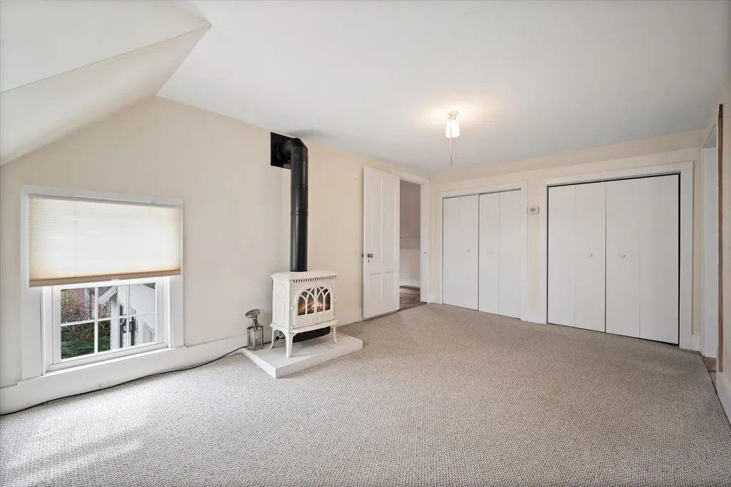 96 Weymouth Road Morrill ME 04952
