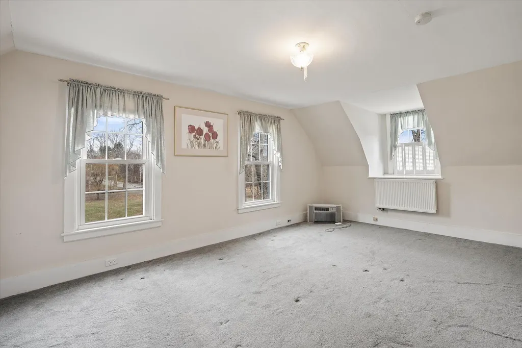 96 Weymouth Road Morrill ME 04952
