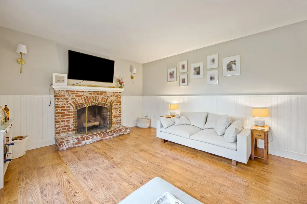 23 Frances Drive Hampden ME 04444