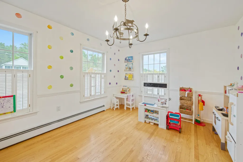 23 Frances Drive Hampden ME 04444