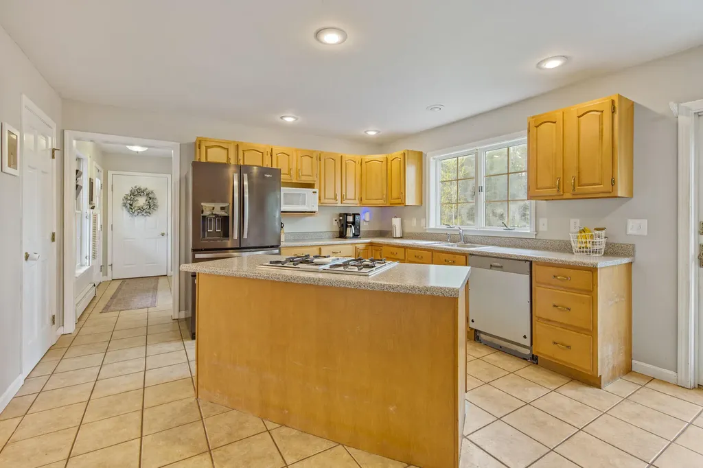 23 Frances Drive Hampden ME 04444
