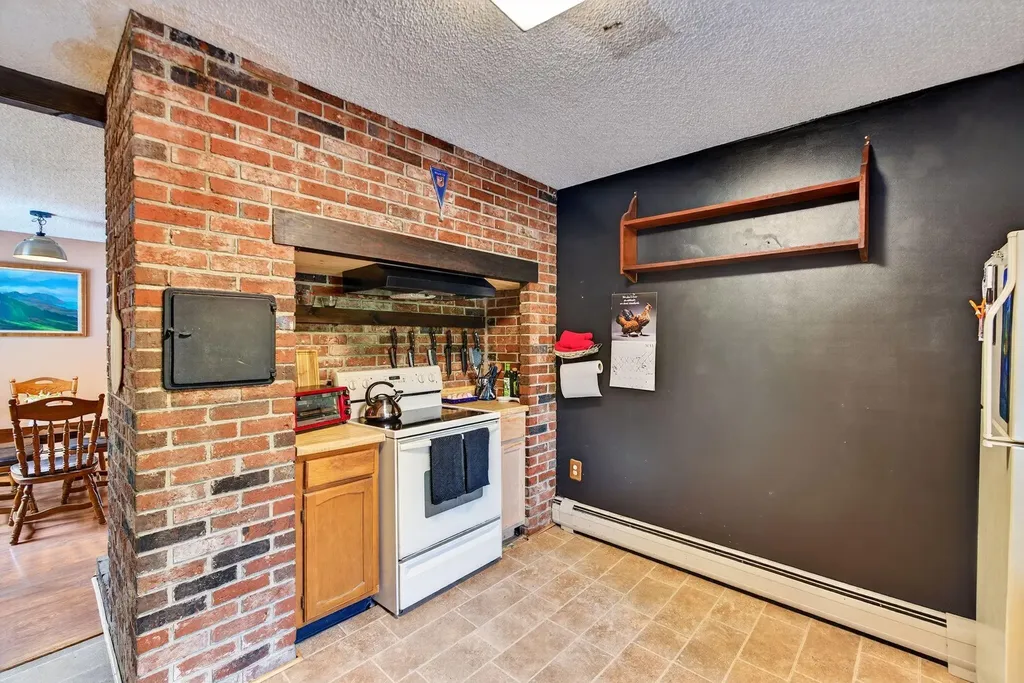 49 Mary Lane Oakland ME 04963