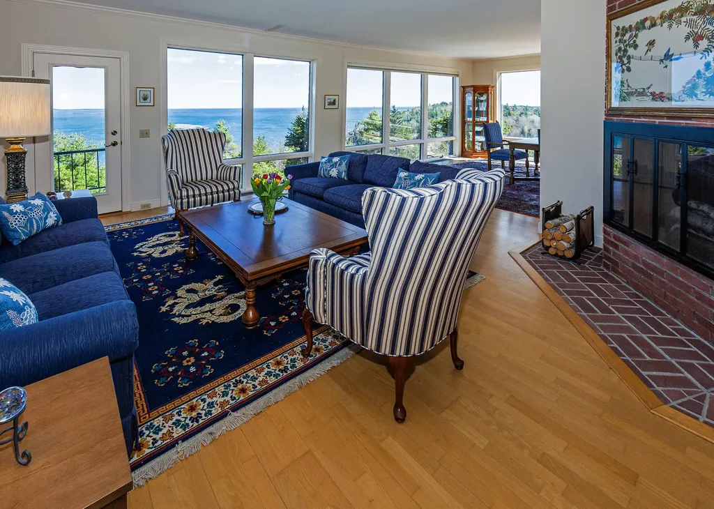 18 Greenway Court Bar Harbor ME 04609