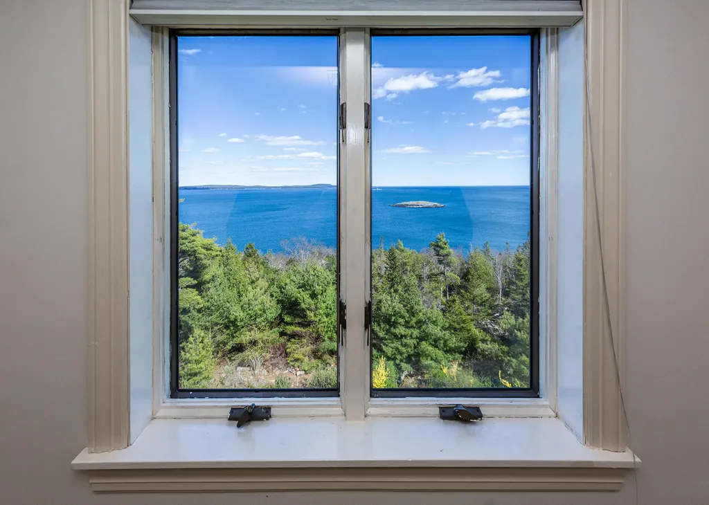 18 Greenway Court Bar Harbor ME 04609