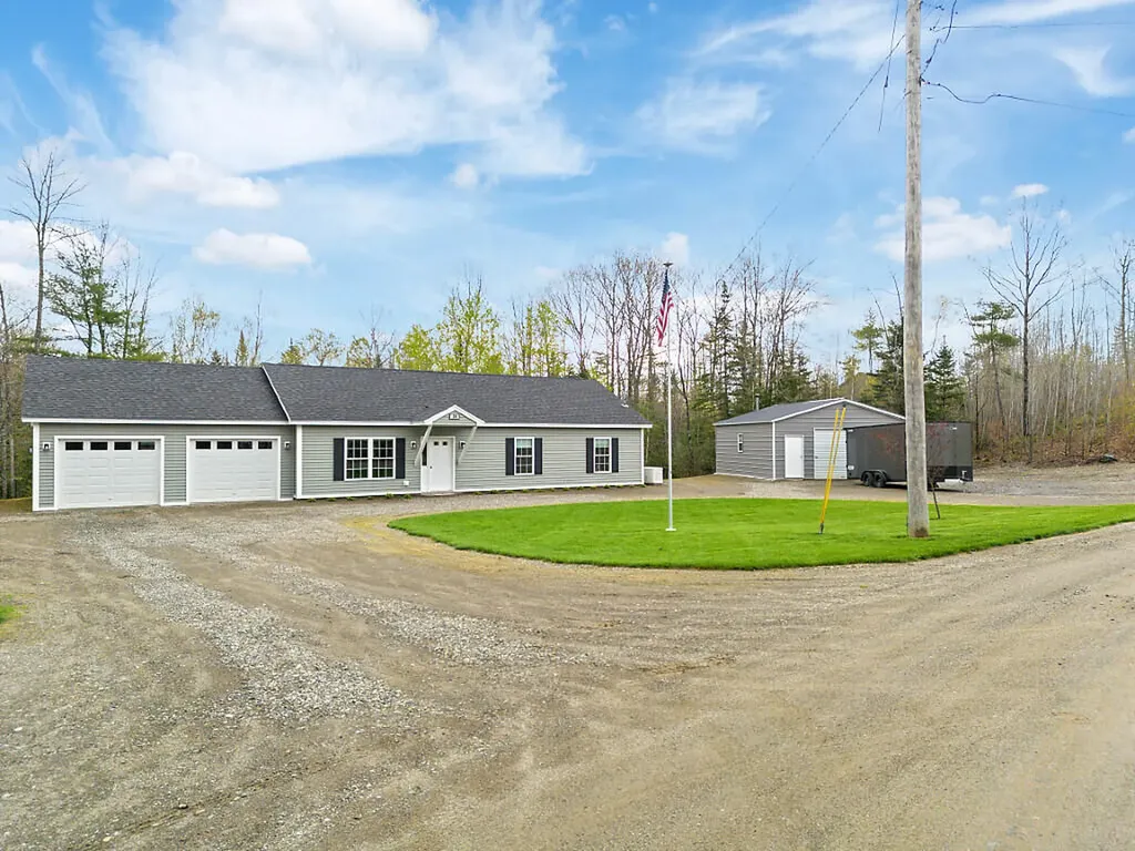 38 Deer Ridge Lane Windsor ME 04363