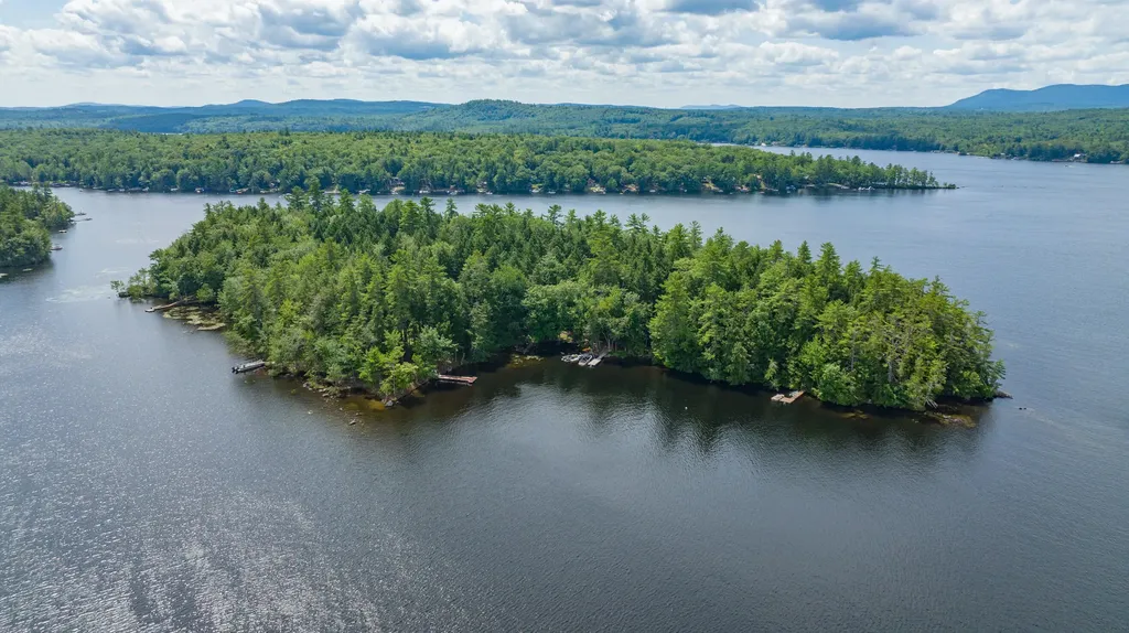 5 Zakelo Island Road Harrison ME 04040