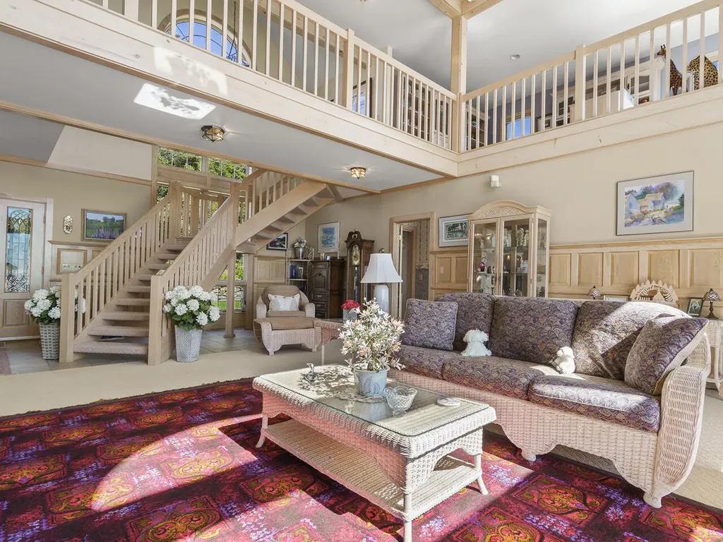 28 Yellow Head Road Bristol ME 04554