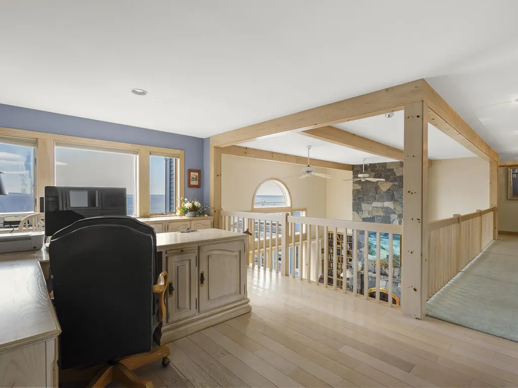 28 Yellow Head Road Bristol ME 04554