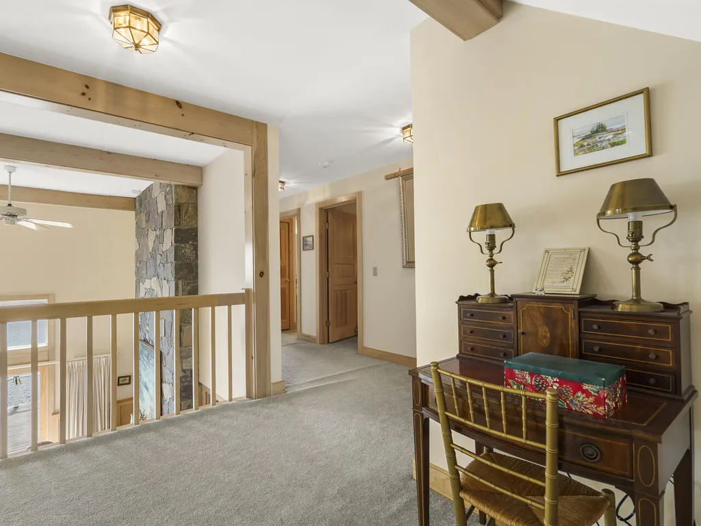 28 Yellow Head Road Bristol ME 04554