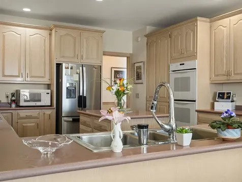 28 Yellow Head Road Bristol ME 04554