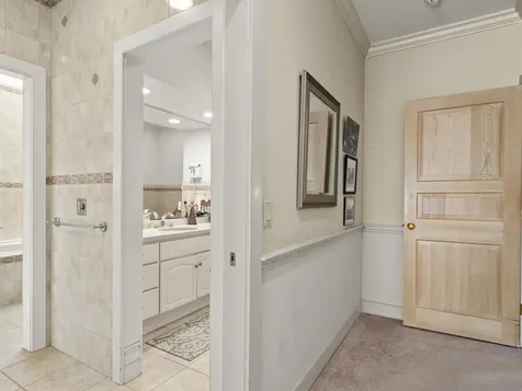 28 Yellow Head Road Bristol ME 04554