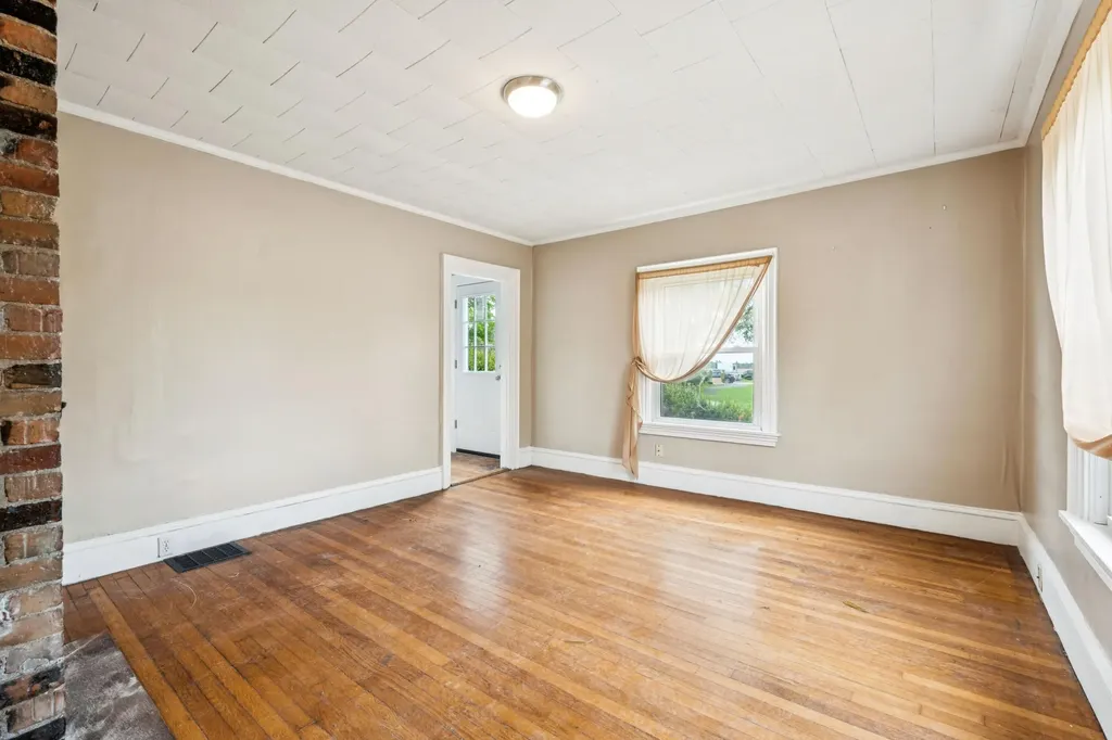 112 Payne Road Scarborough ME 04074