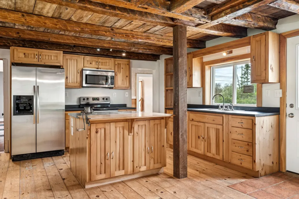 112 Payne Road Scarborough ME 04074