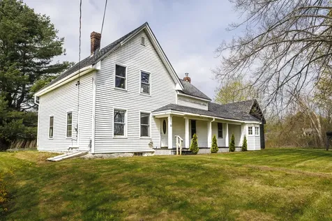 22 Booker Street Thomaston ME 04861