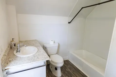 22 Booker Street Thomaston ME 04861