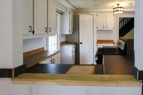 22 Booker Street Thomaston ME 04861
