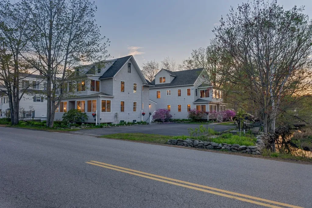 170 W Grand Avenue Old Orchard Beach ME 04064