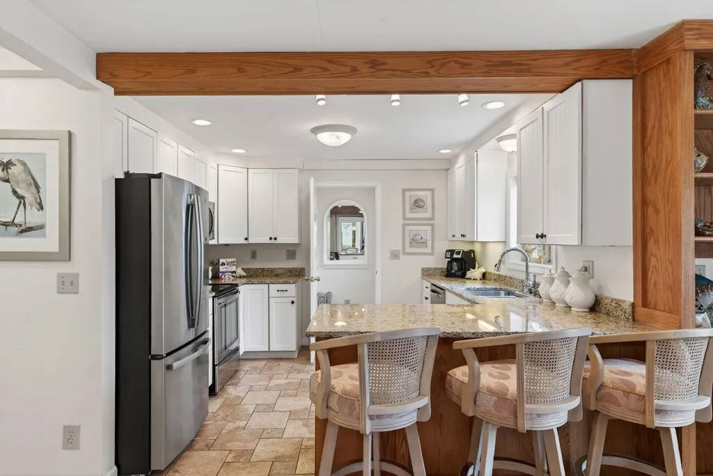 170 W Grand Avenue Old Orchard Beach ME 04064