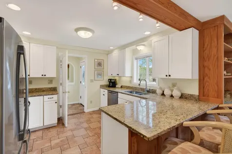 170 W Grand Avenue Old Orchard Beach ME 04064